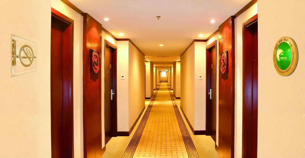 Emperor Hotel Macao Esterno foto
