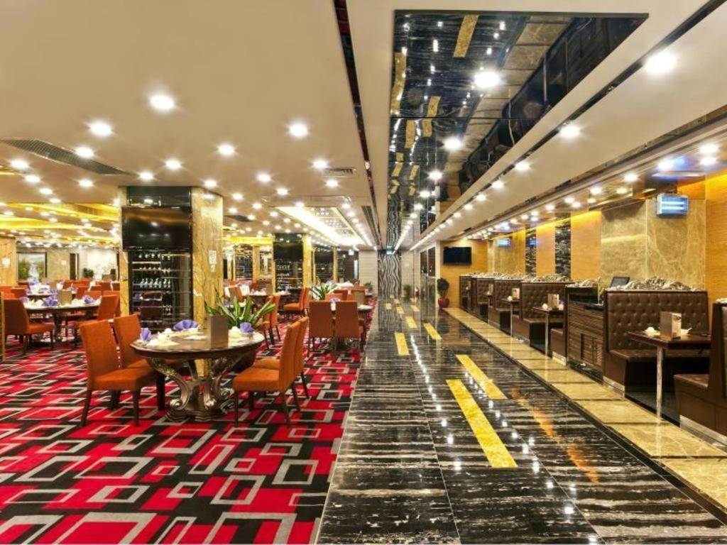 Emperor Hotel Macao Esterno foto