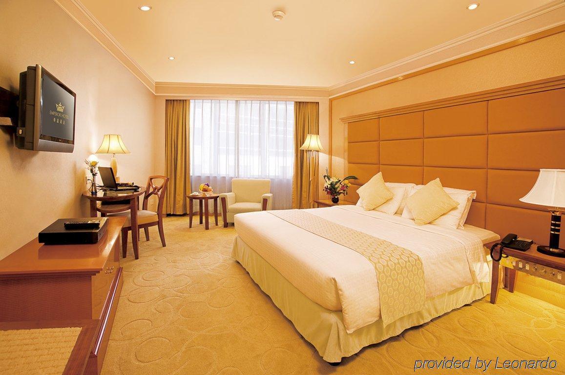 Emperor Hotel Macao Esterno foto