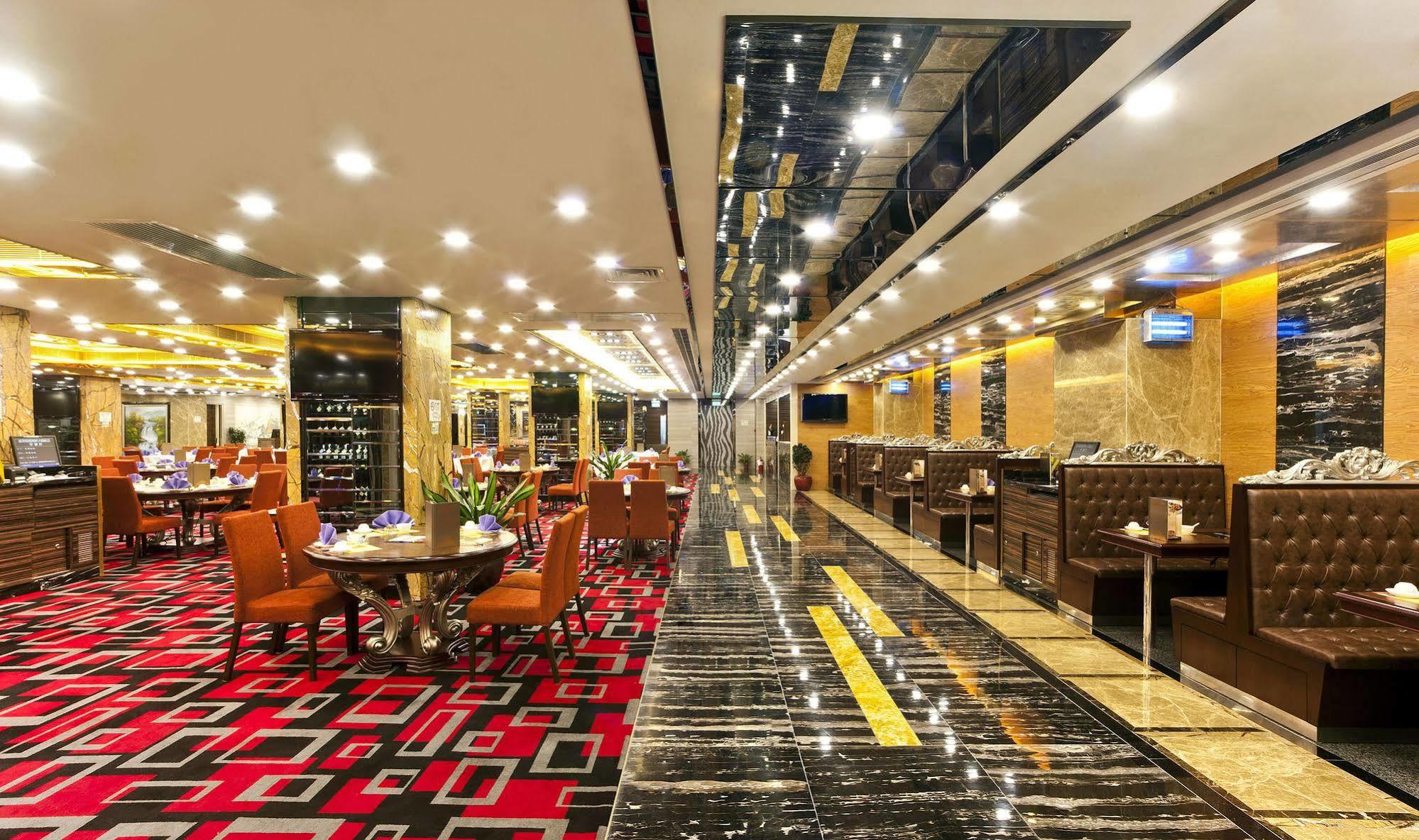 Emperor Hotel Macao Esterno foto
