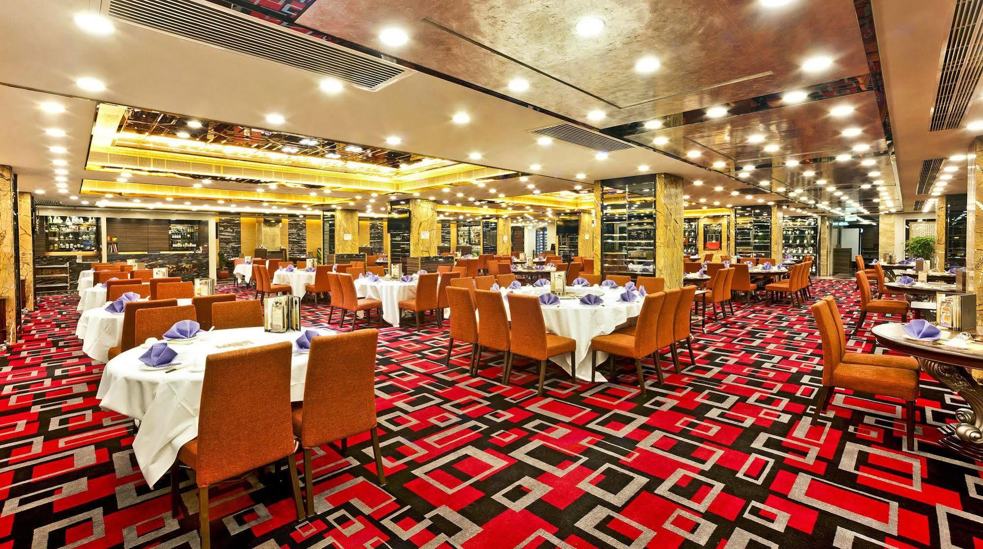 Emperor Hotel Macao Esterno foto